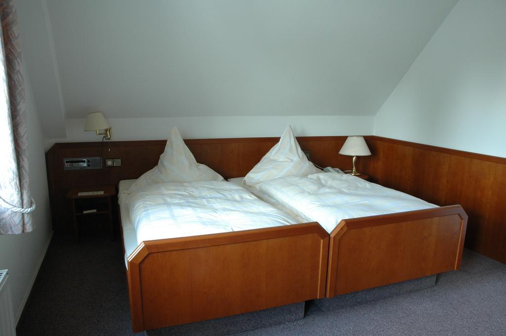 Hotel Heyder ブルシャイト エクステリア 写真